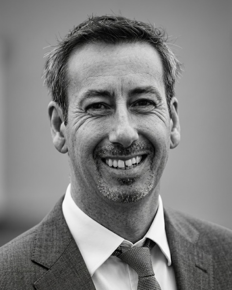 Portrait of Richard Harvey